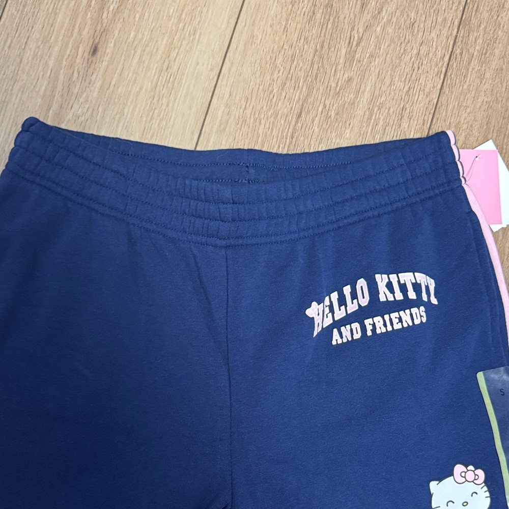 Hello Kitty NWT S (M good) fleece lined Navy & pink straight leg jogger sweats - Picture 4 of 6